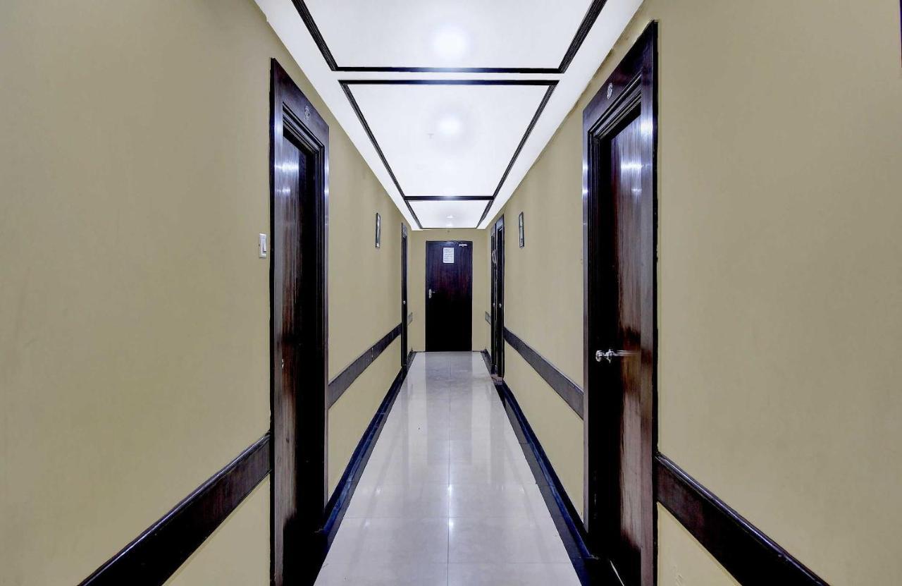 Hotel Townhouse The Grand Plaza à Haïdarabad Extérieur photo